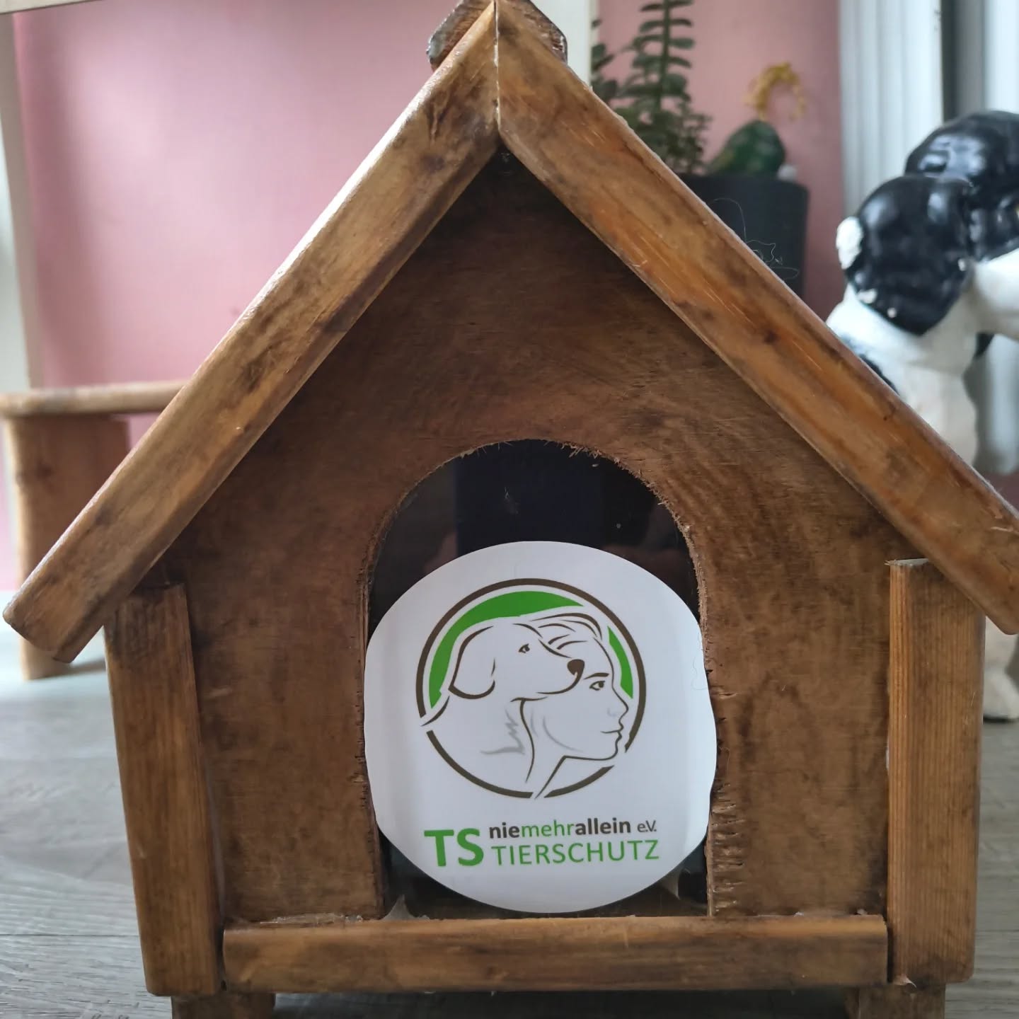 Spendenhütte im Salon Hundepflege München